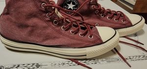 Converse size 11 Chuck Taylor high tops, burgundy , round laces EX. COND